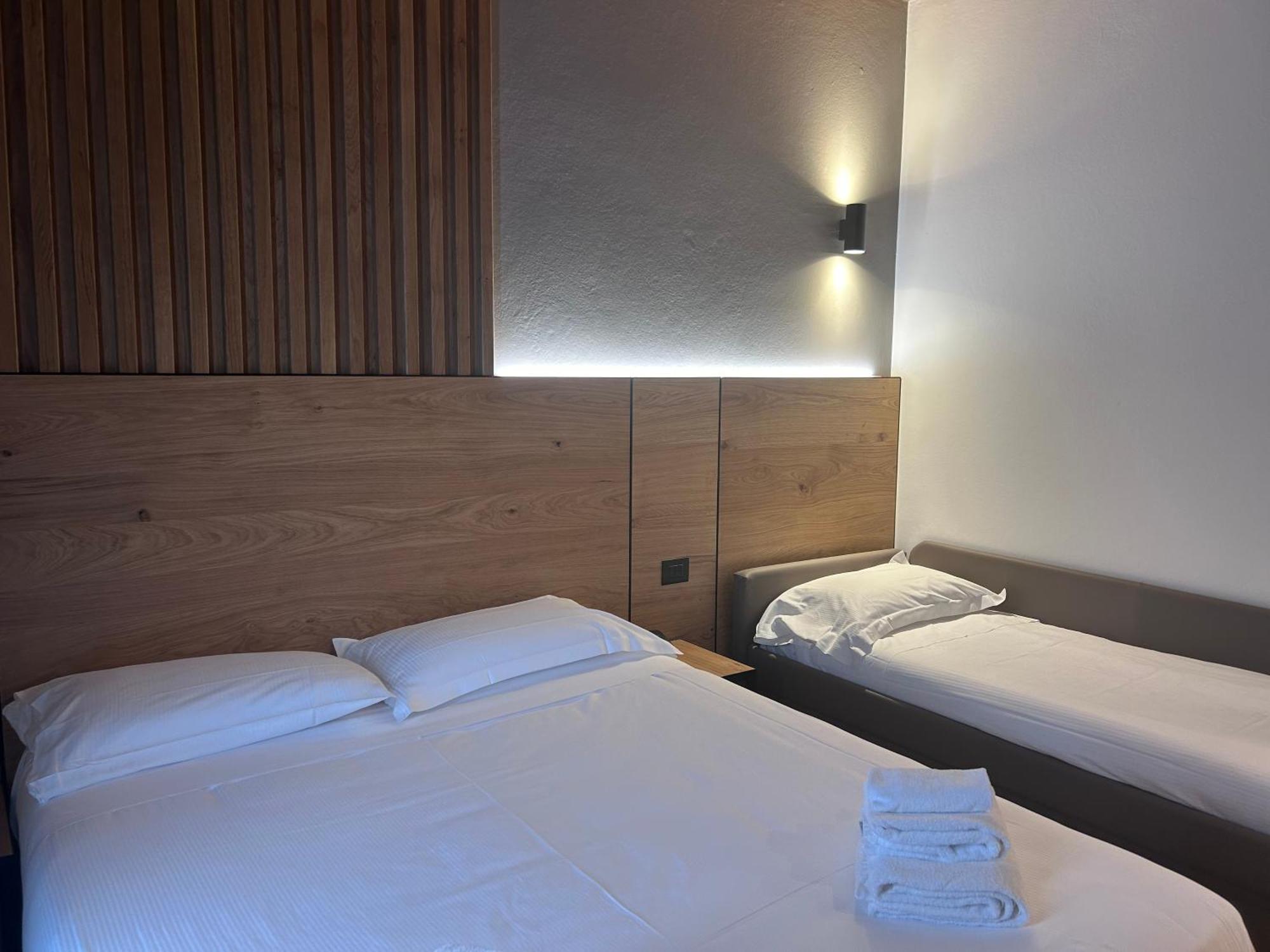 Hotel Arya By Mauro سيرمِيوني المظهر الخارجي الصورة
