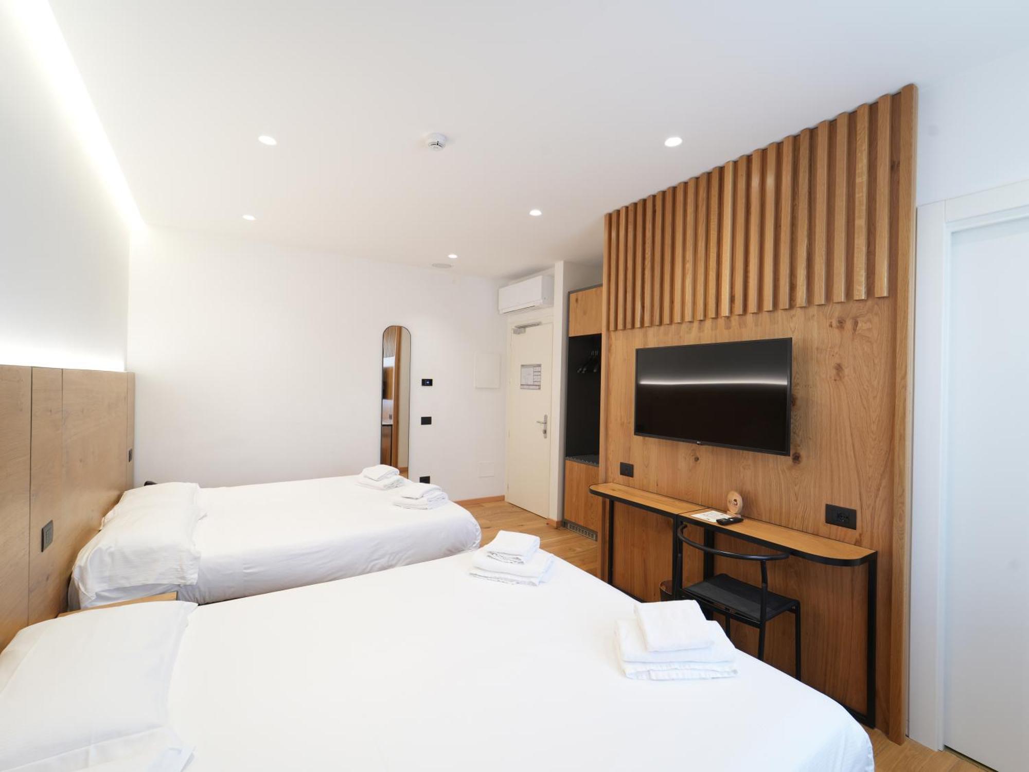 Hotel Arya By Mauro سيرمِيوني المظهر الخارجي الصورة